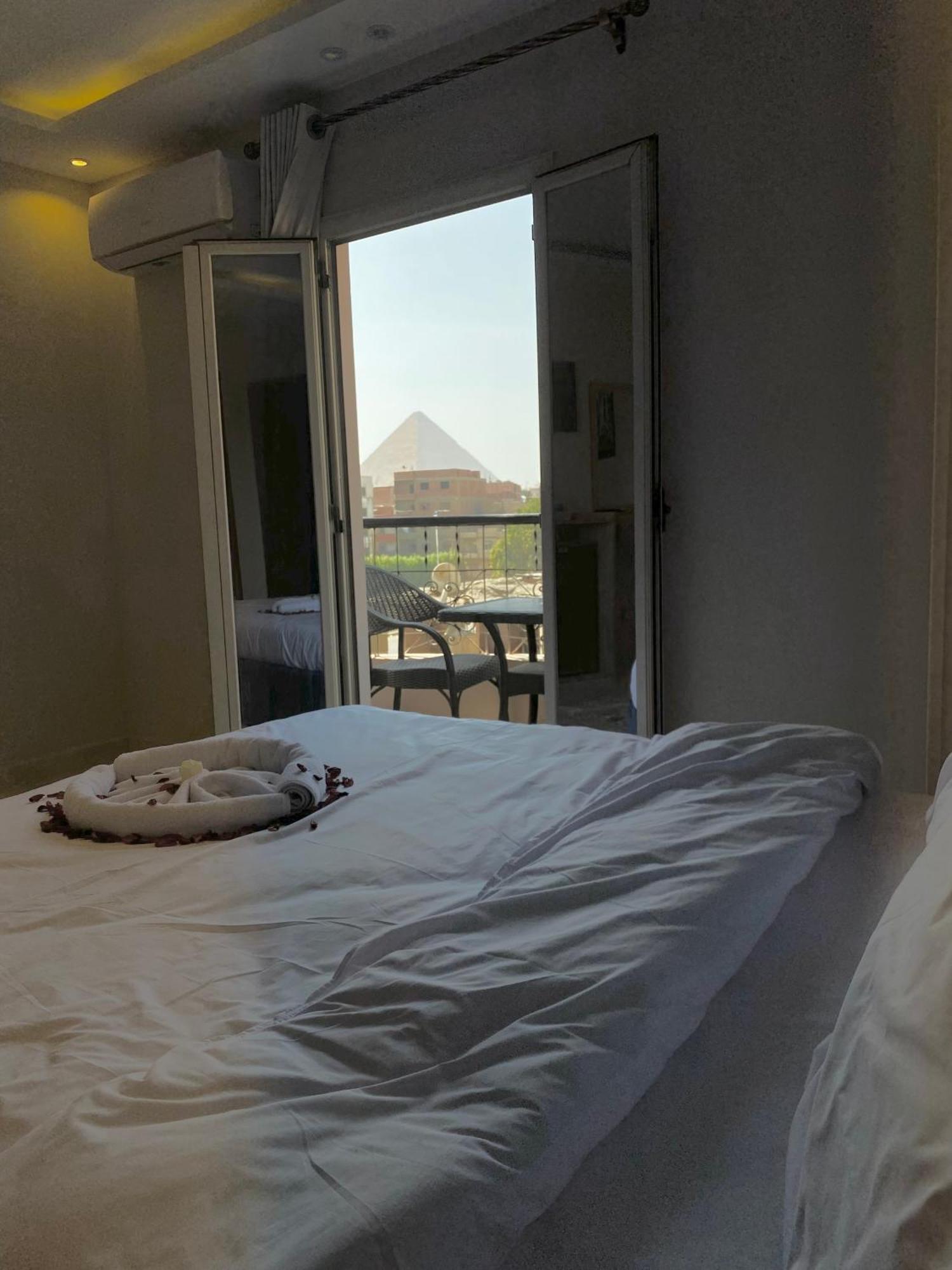 Young Pharaoh View Inn Кайро Екстериор снимка