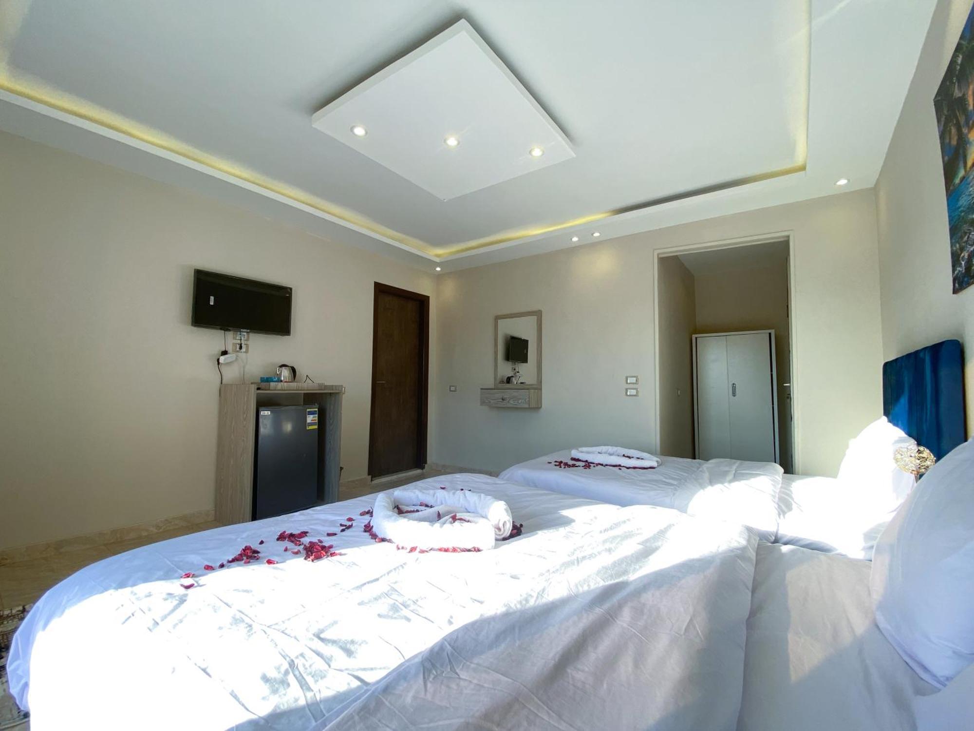 Young Pharaoh View Inn Кайро Екстериор снимка