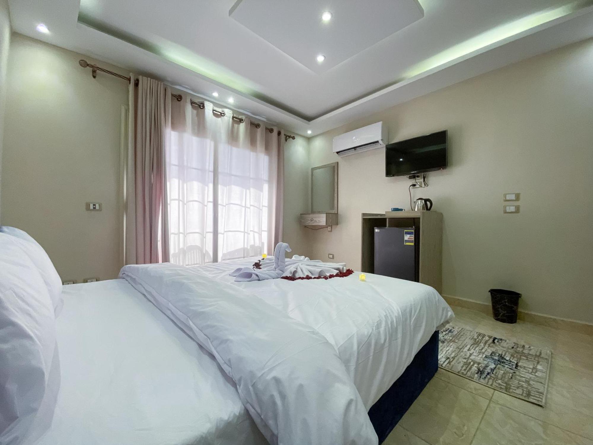 Young Pharaoh View Inn Кайро Екстериор снимка