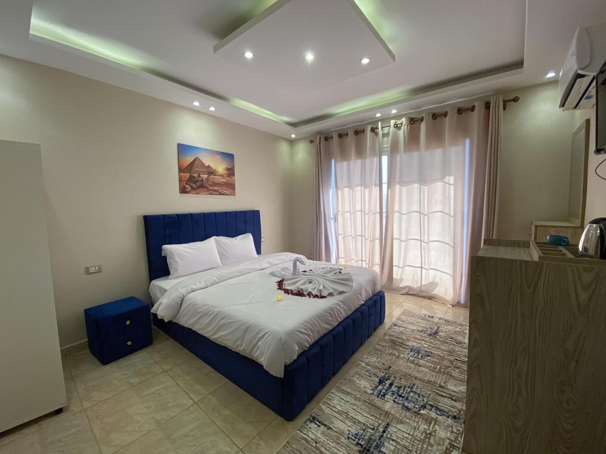 Young Pharaoh View Inn Кайро Екстериор снимка